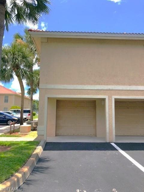 8275 Ibis Club Dr 705, Naples, FL 34104-18