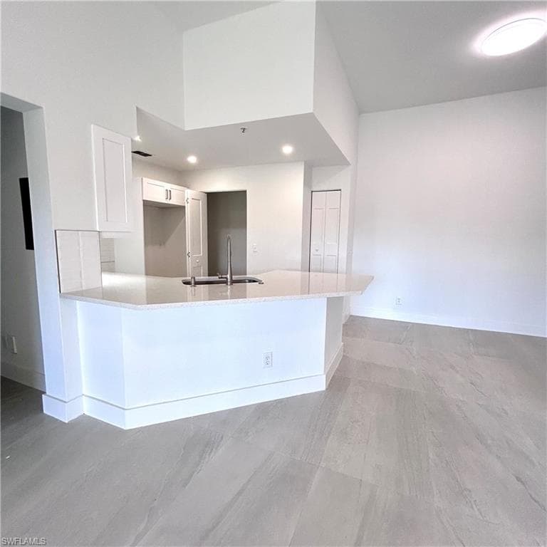 8275 Ibis Club Dr 705, Naples, FL 34104-5