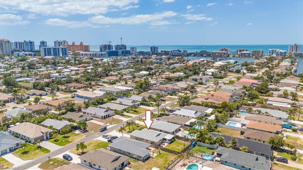 569 98th Ave N, Naples, FL 34108-23