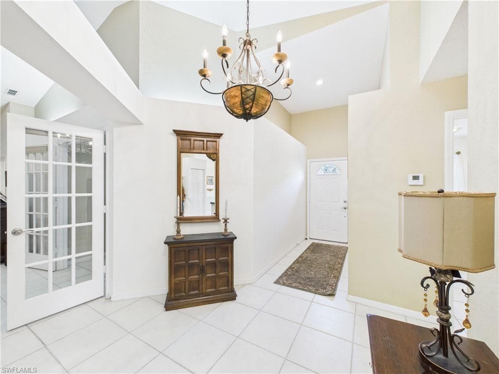 1704 Royal Cir 602, Naples, FL 34112-11