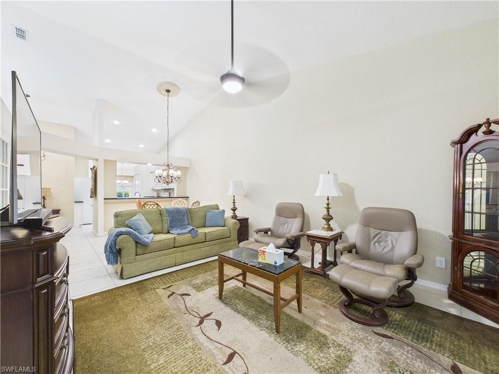 1704 Royal Cir 602, Naples, FL 34112-17