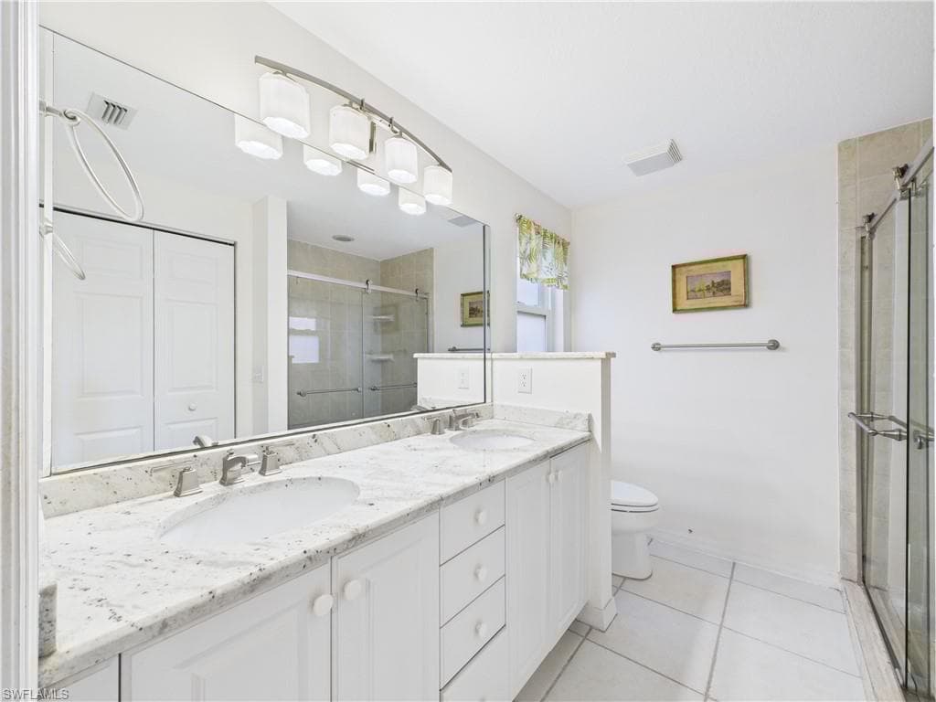 1704 Royal Cir 602, Naples, FL 34112-21