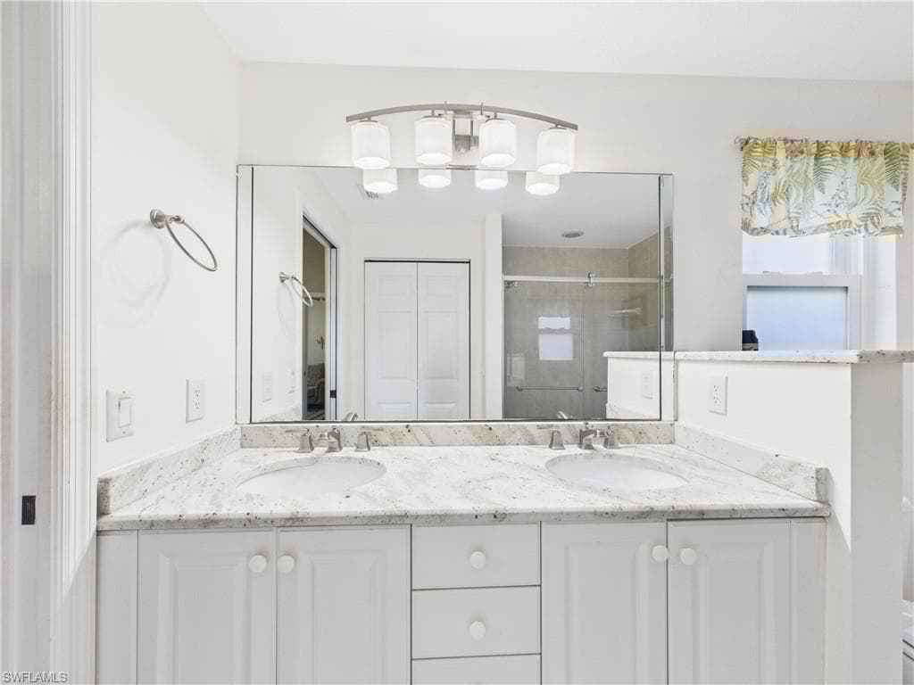 1704 Royal Cir 602, Naples, FL 34112-23
