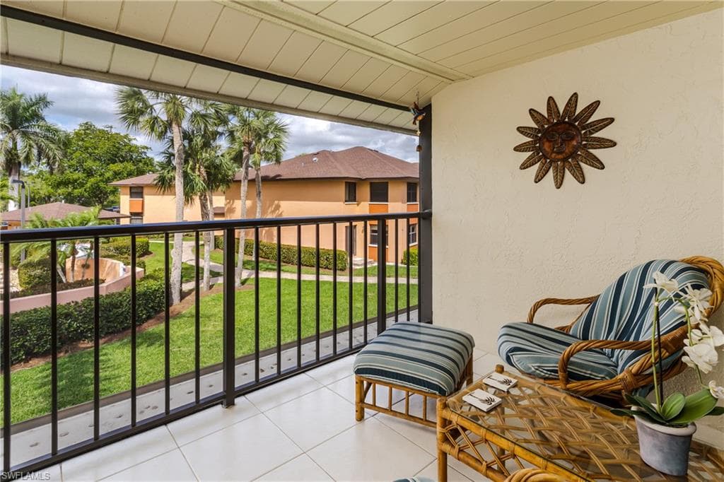 1514 Mainsail Dr 4, Naples, FL 34114-10
