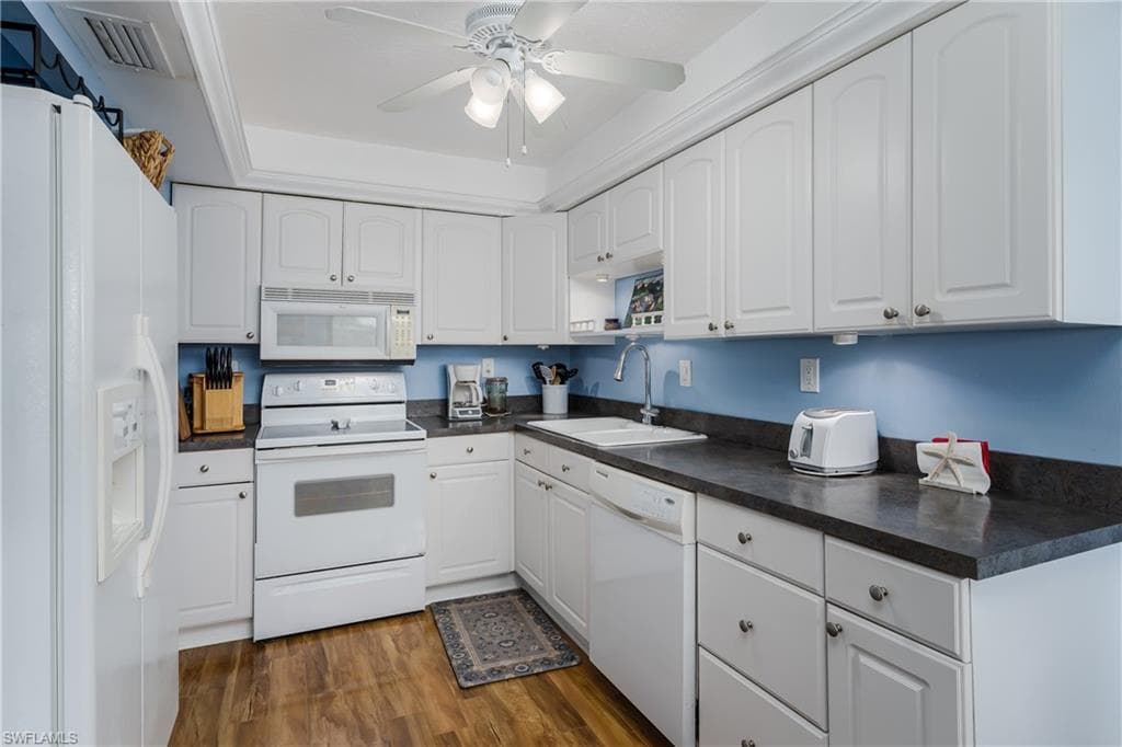 1514 Mainsail Dr 4, Naples, FL 34114-14