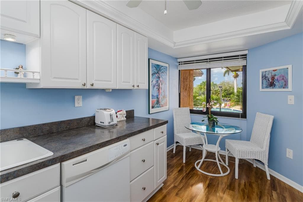 1514 Mainsail Dr 4, Naples, FL 34114-16