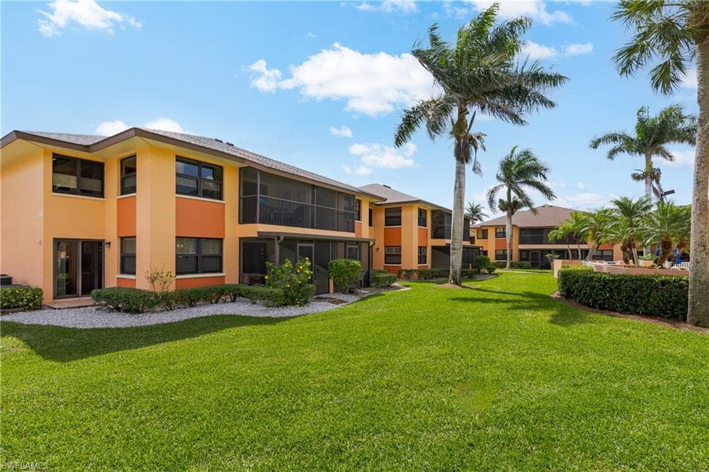 1514 Mainsail Dr 4, Naples, FL 34114-3