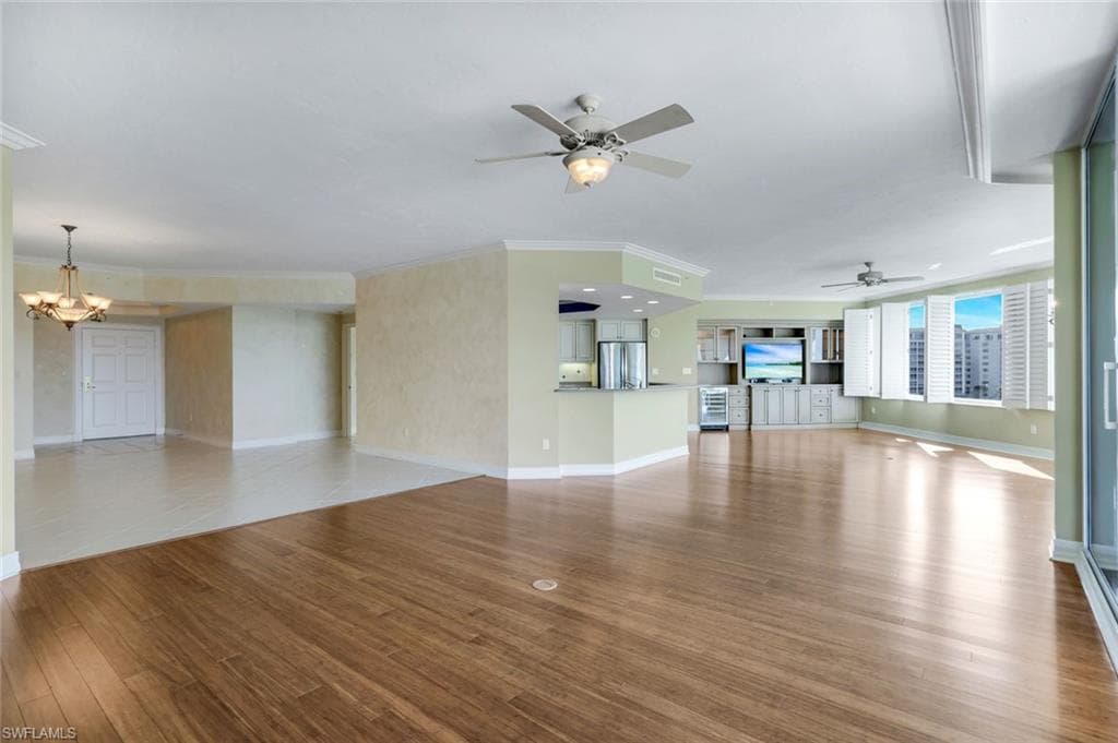 425 Dockside Dr 604, Naples, FL 34110-9