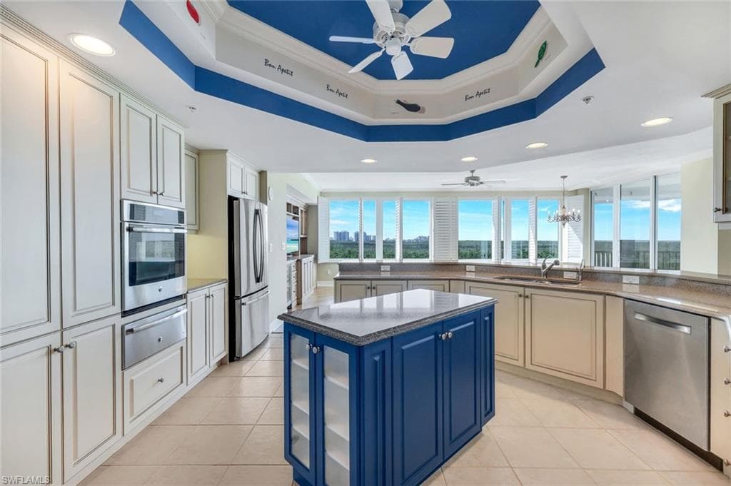 425 Dockside Dr 604, Naples, FL 34110-13