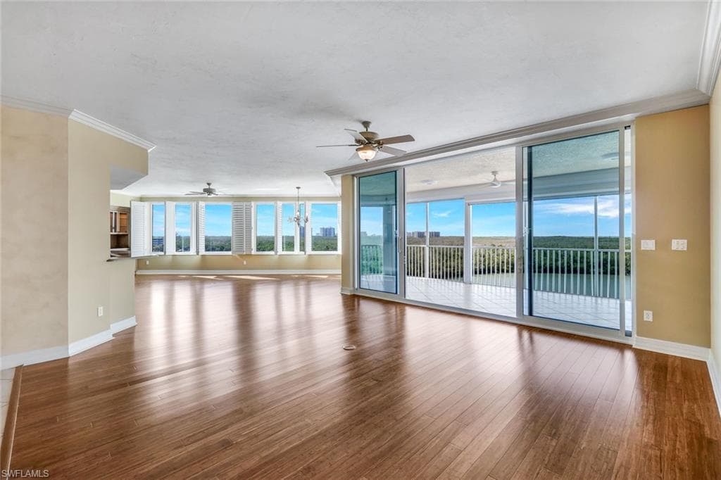 425 Dockside Dr 604, Naples, FL 34110-1