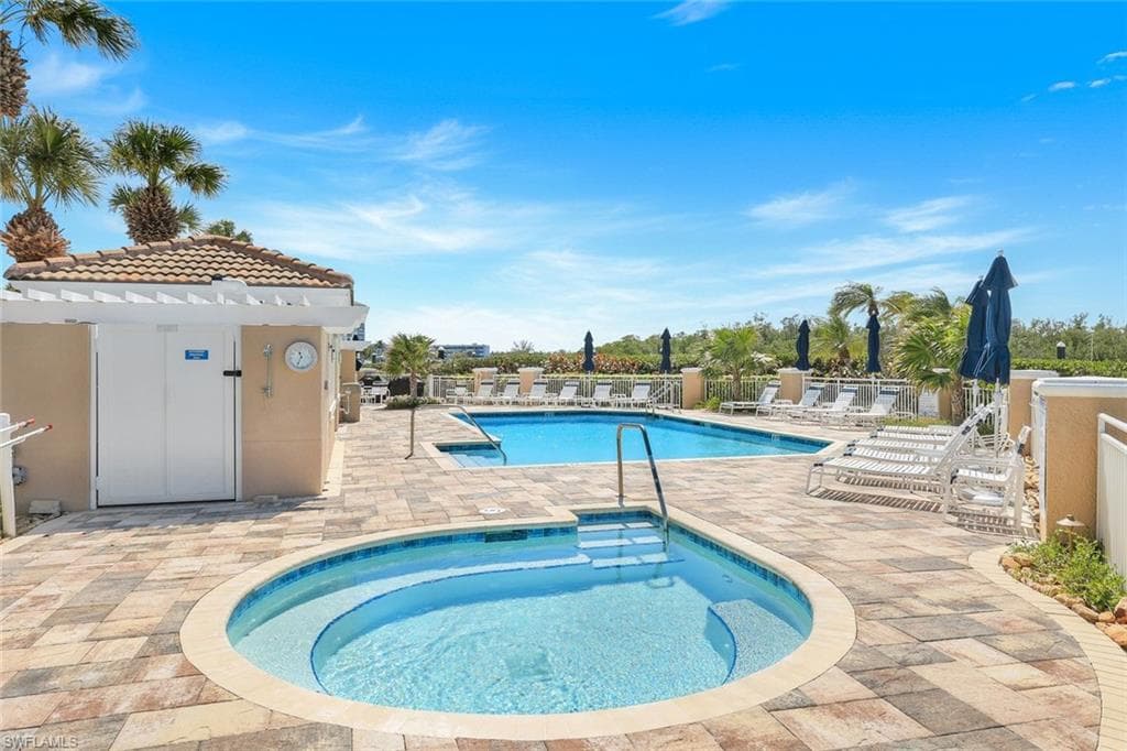 425 Dockside Dr 604, Naples, FL 34110-31