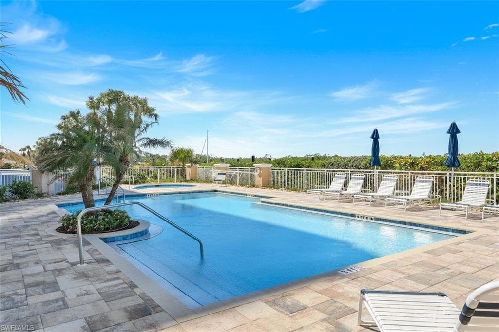425 Dockside Dr 604, Naples, FL 34110-33