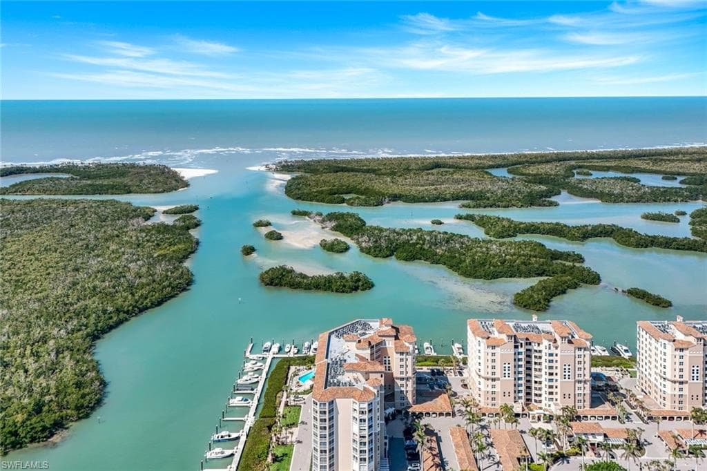 425 Dockside Dr 604, Naples, FL 34110-35