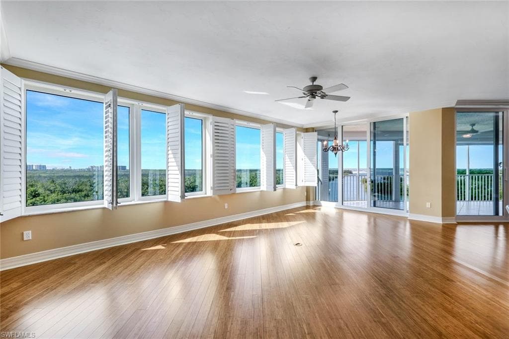 425 Dockside Dr 604, Naples, FL 34110-3