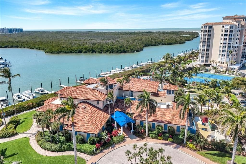 425 Dockside Dr 604, Naples, FL 34110-39