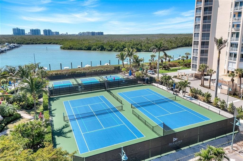 425 Dockside Dr 604, Naples, FL 34110-41