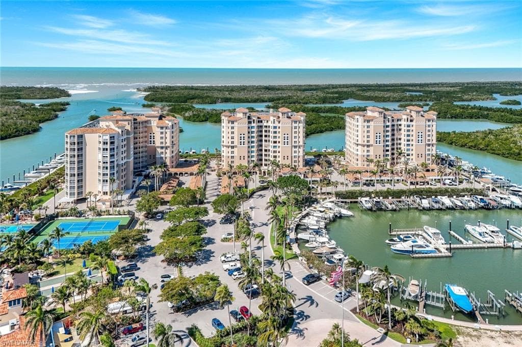 425 Dockside Dr 604, Naples, FL 34110-46