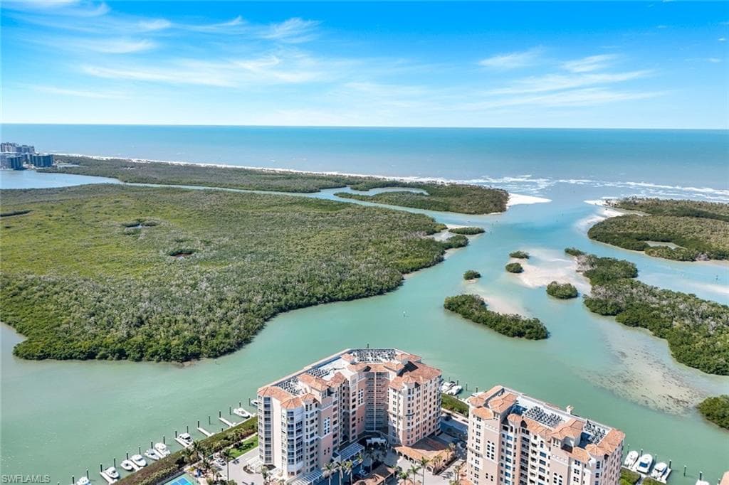 425 Dockside Dr 604, Naples, FL 34110-5