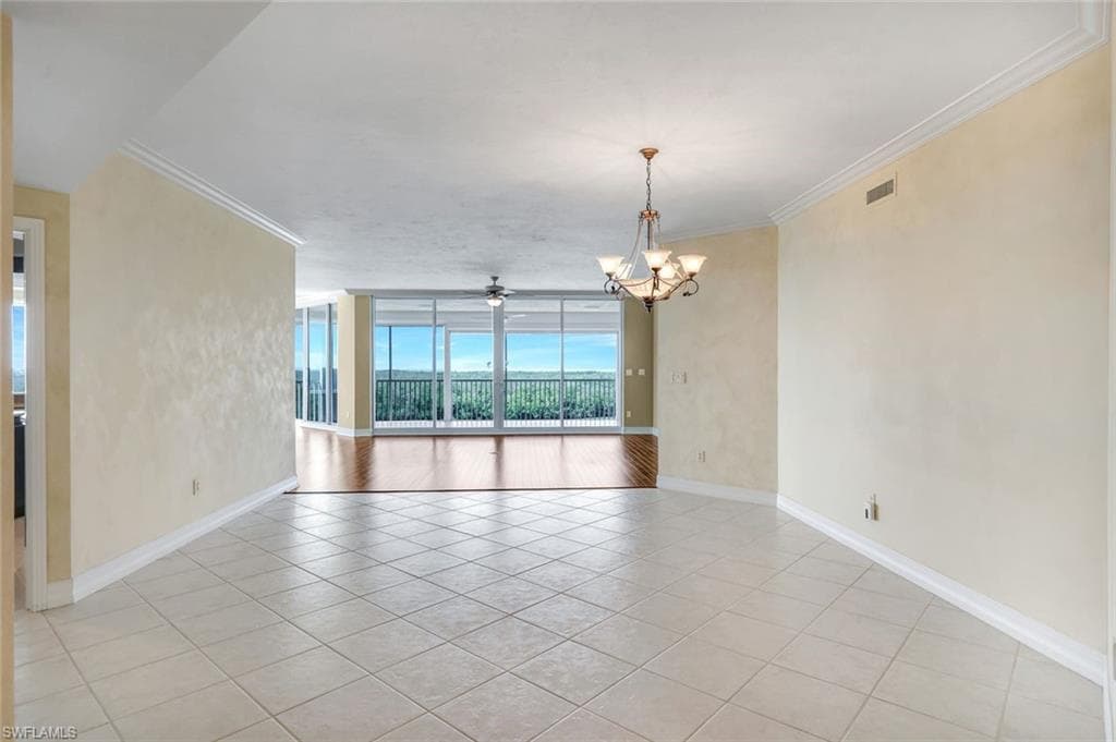 425 Dockside Dr 604, Naples, FL 34110-7