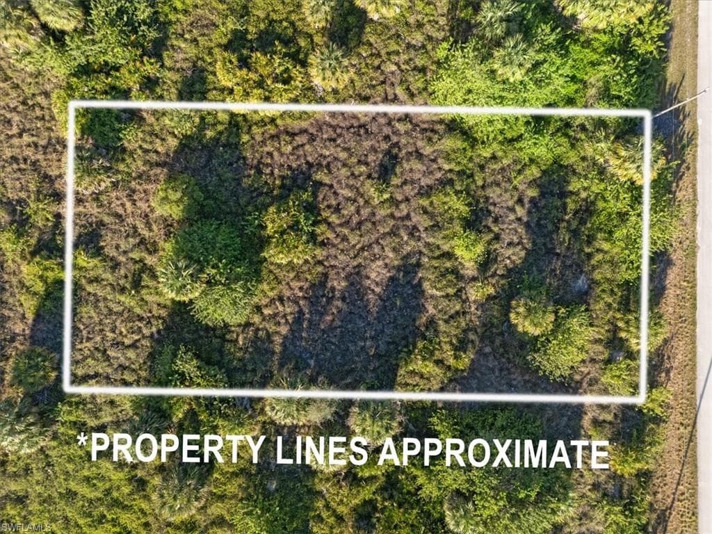820 Casper Yost St E, Lehigh Acres, FL 33974-4