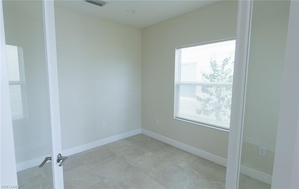 4596 Centaurus Cir, Naples, FL 34120-11