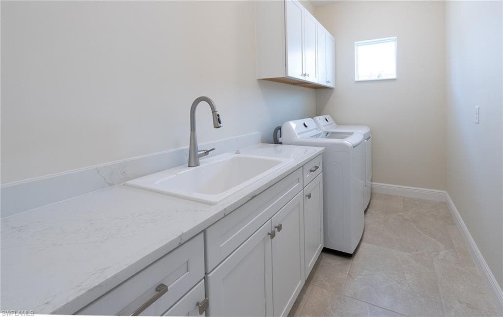4596 Centaurus Cir, Naples, FL 34120-12