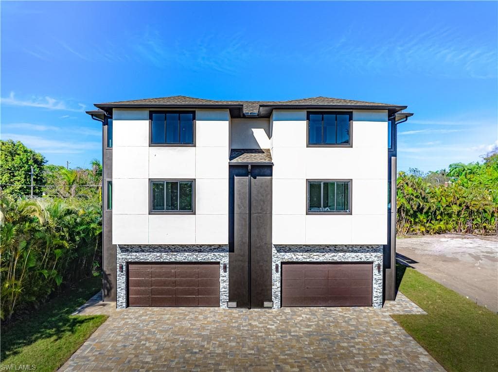 3047 Connecticut, Naples, FL 34112-4