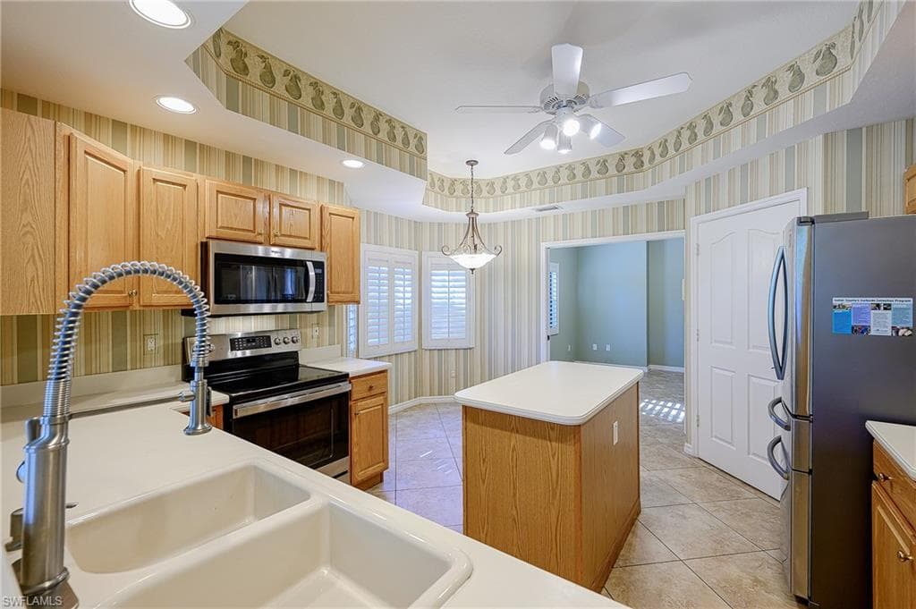 5805 Grande Reserve Way 1102, Naples, FL 34110-9