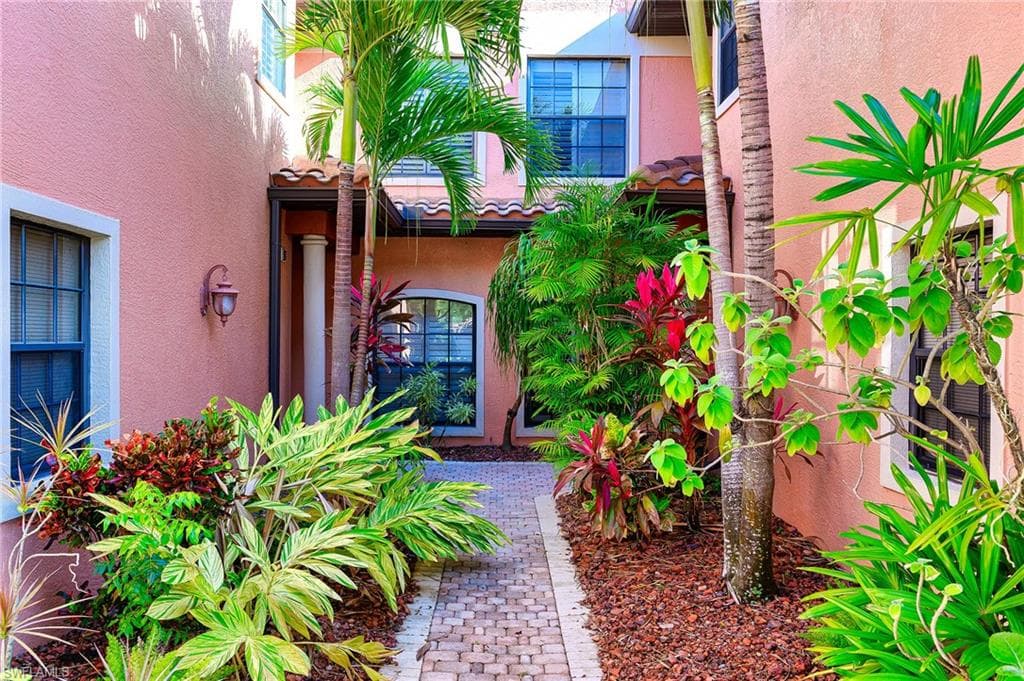 5805 Grande Reserve Way 1102, Naples, FL 34110-3