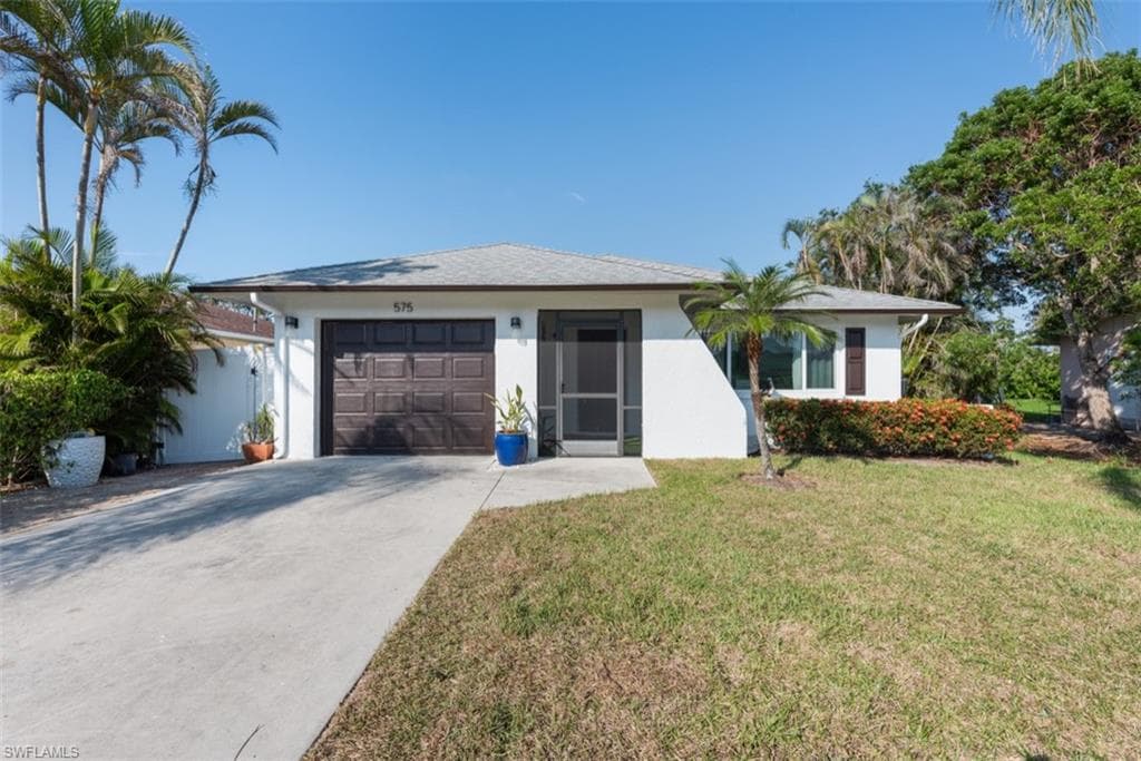 575 97th Ave N, Naples, FL 34108-1