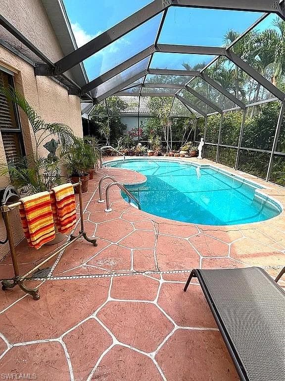 1184 Jardin Dr, Naples, FL 34104-25