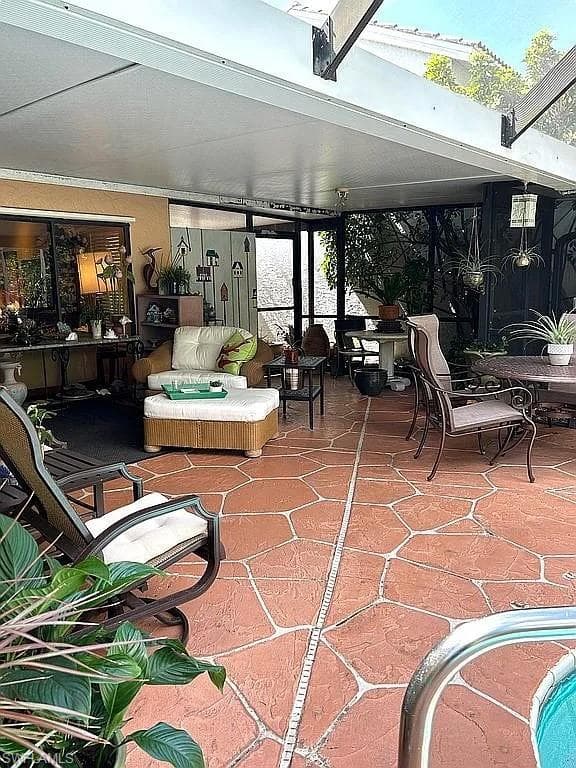 1184 Jardin Dr, Naples, FL 34104-27