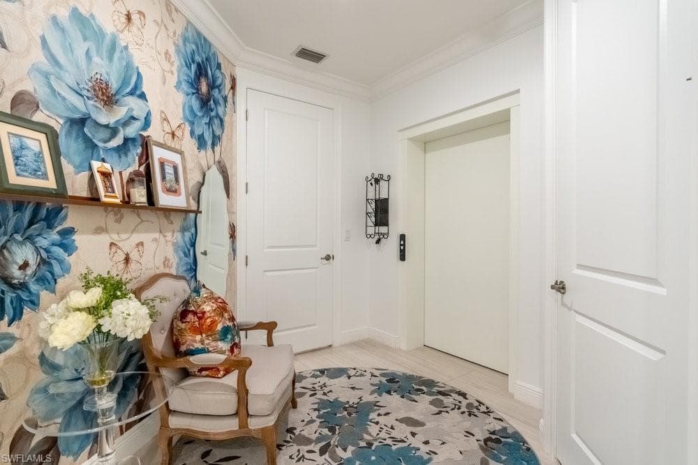 16347 Viansa Way 102, Naples, FL 34110-4