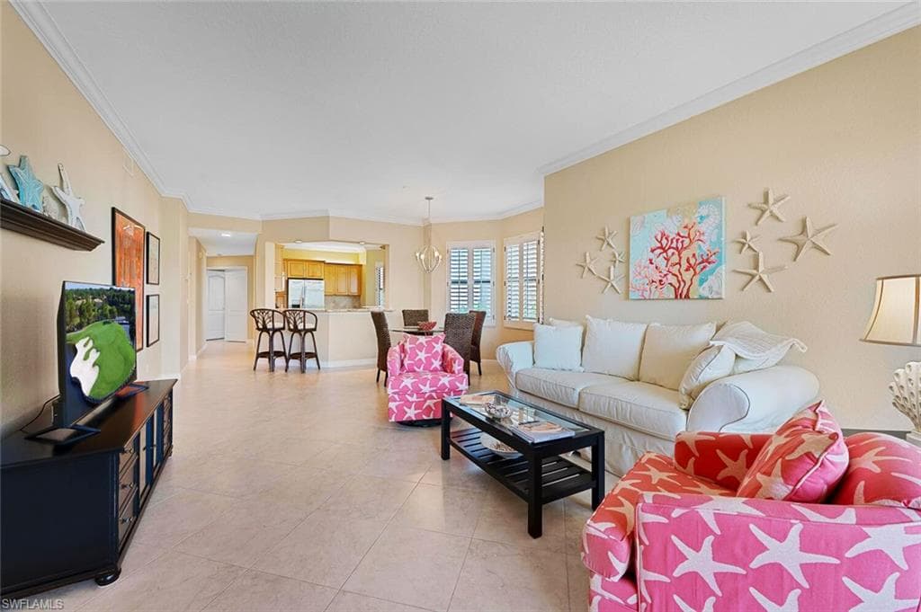 2421 Ravenna Blvd 101, Naples, FL 34109-15