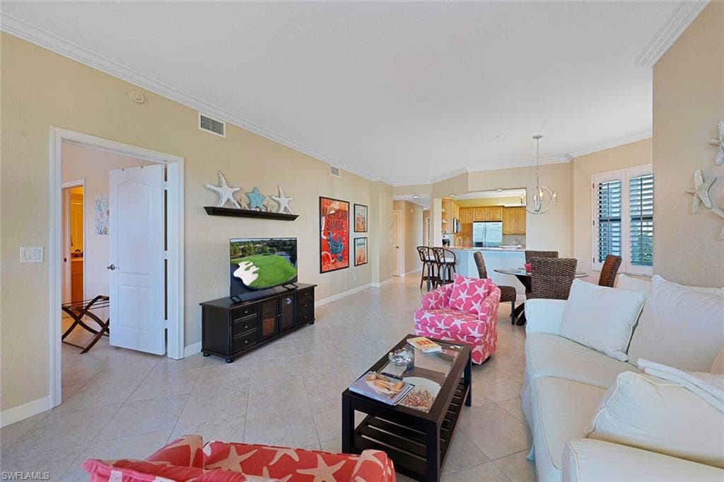 2421 Ravenna Blvd 101, Naples, FL 34109-16