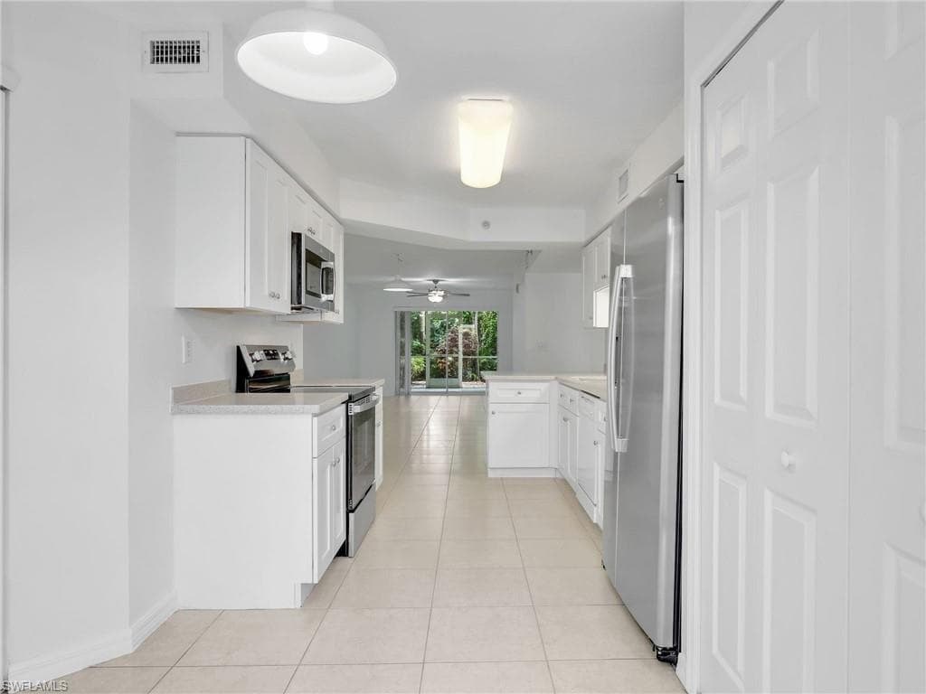 15405 Cedarwood Ln 104, Naples, FL 34110-12