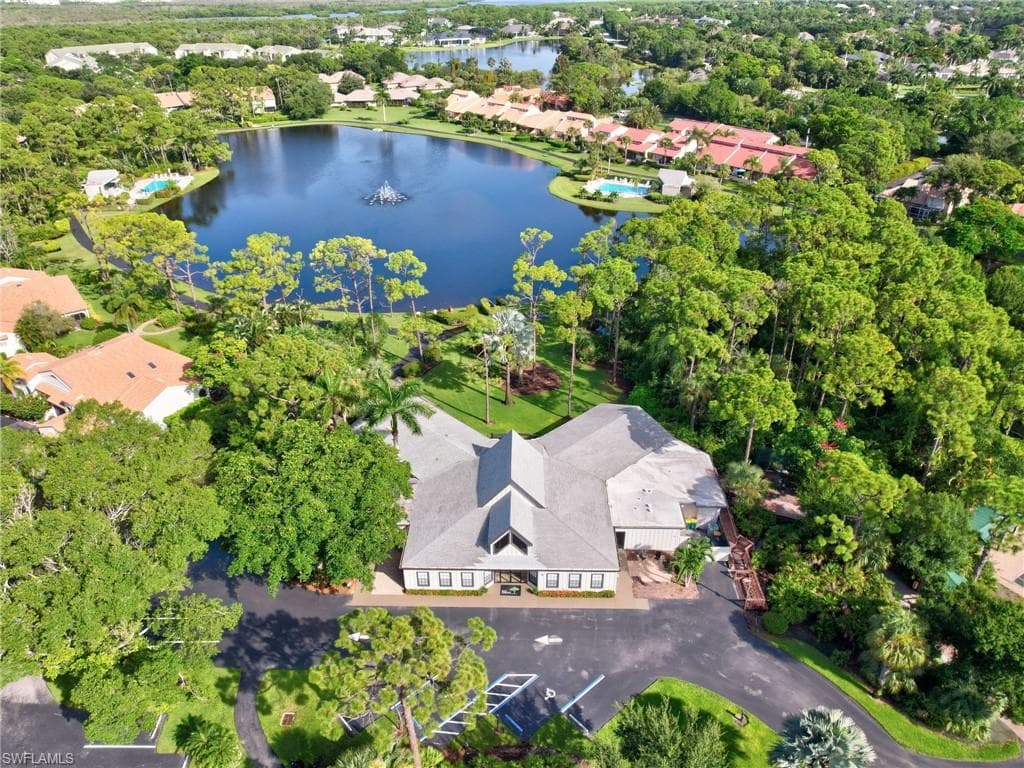15405 Cedarwood Ln 104, Naples, FL 34110-1