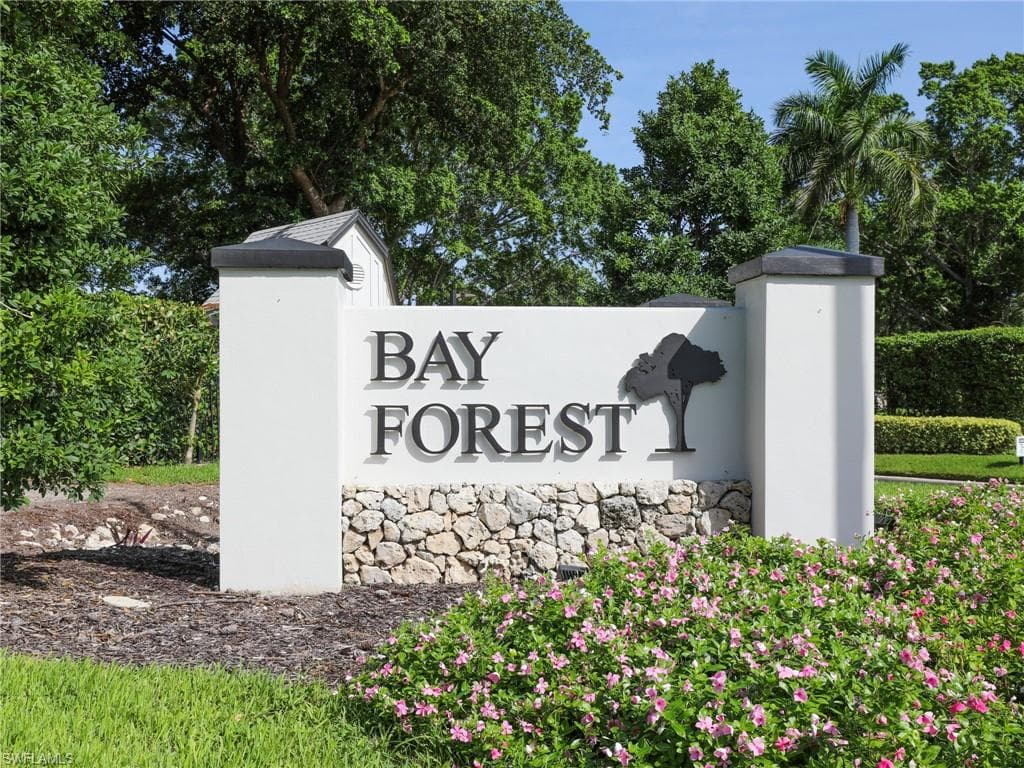 15405 Cedarwood Ln 104, Naples, FL 34110-42