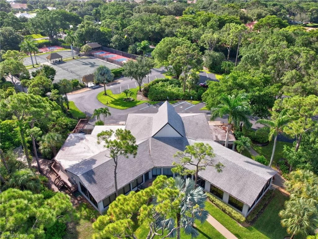 15405 Cedarwood Ln 104, Naples, FL 34110-46