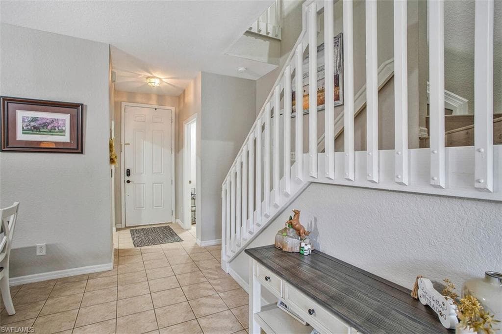 9537 Roundstone Cir, Fort Myers, FL 33967-4