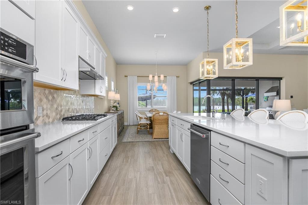 19053 Aqua Shore Dr, Fort Myers, FL 33913-11