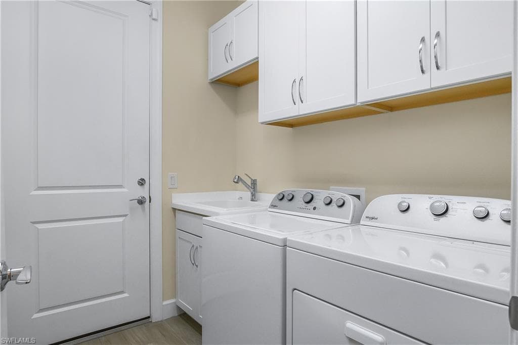 19053 Aqua Shore Dr, Fort Myers, FL 33913-35