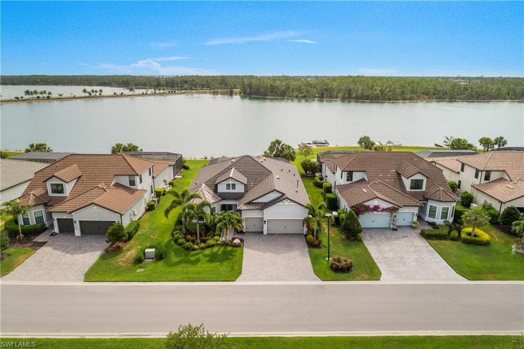 19053 Aqua Shore Dr, Fort Myers, FL 33913-2