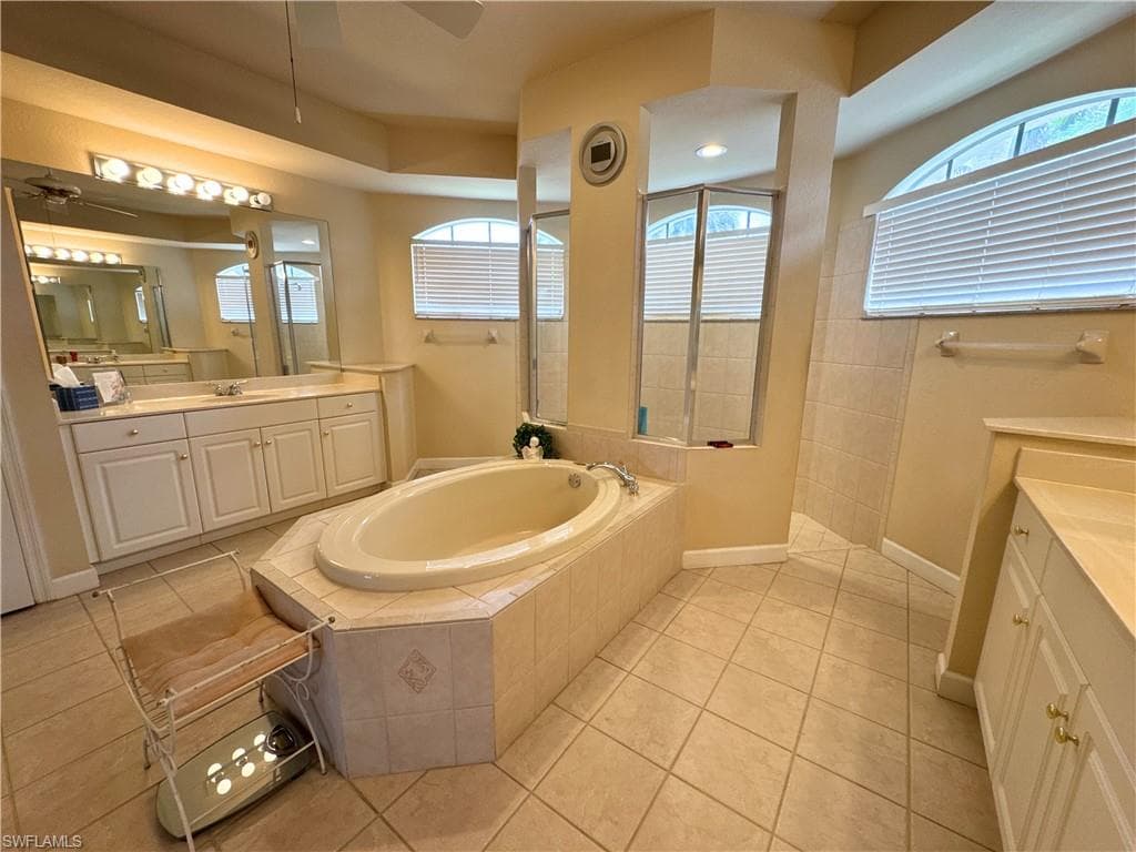 14000 Shimmering Lakes Ct, Fort Myers, FL 33907-9