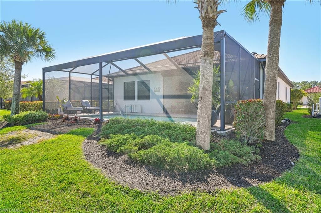 1489 Artesia Dr W, Naples, FL 34113-39