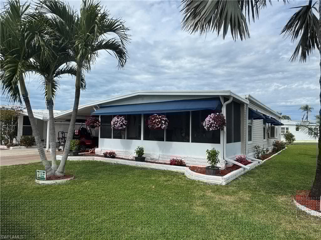 84 Enchanting Blvd, Naples, FL 34112-2