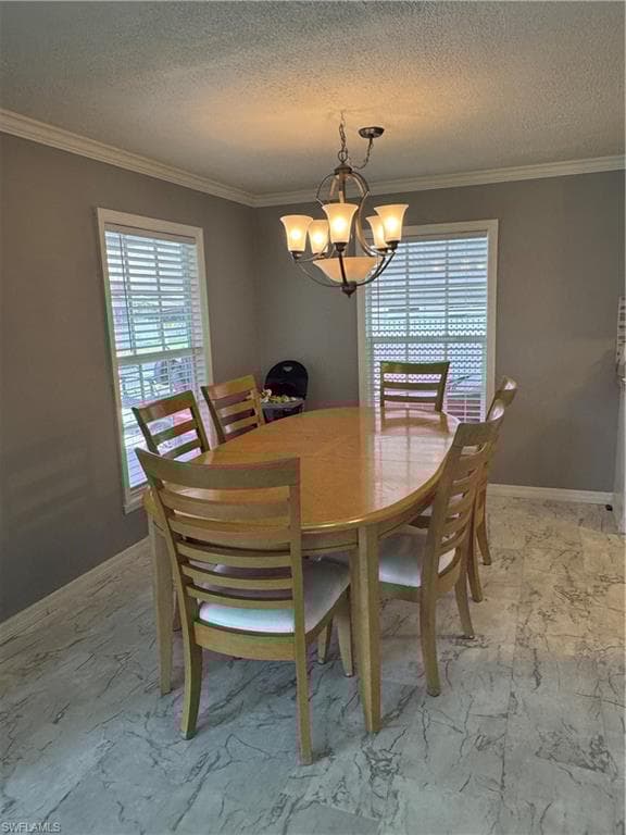 84 Enchanting Blvd, Naples, FL 34112-6