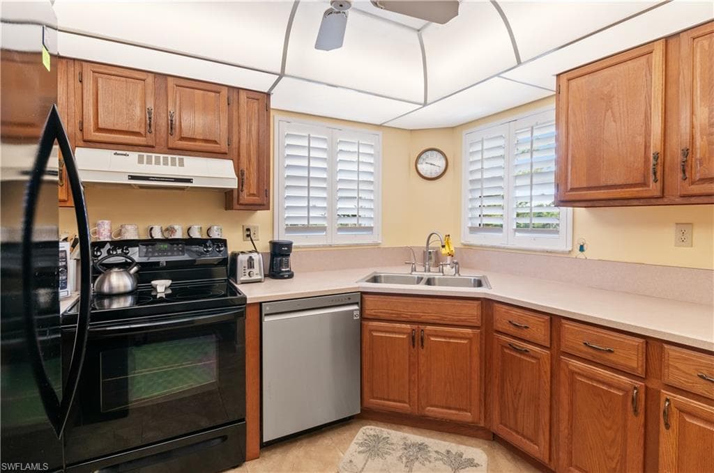 29 High Point Cir E 508, Naples, FL 34103-11