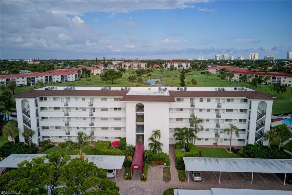 29 High Point Cir E 508, Naples, FL 34103-20
