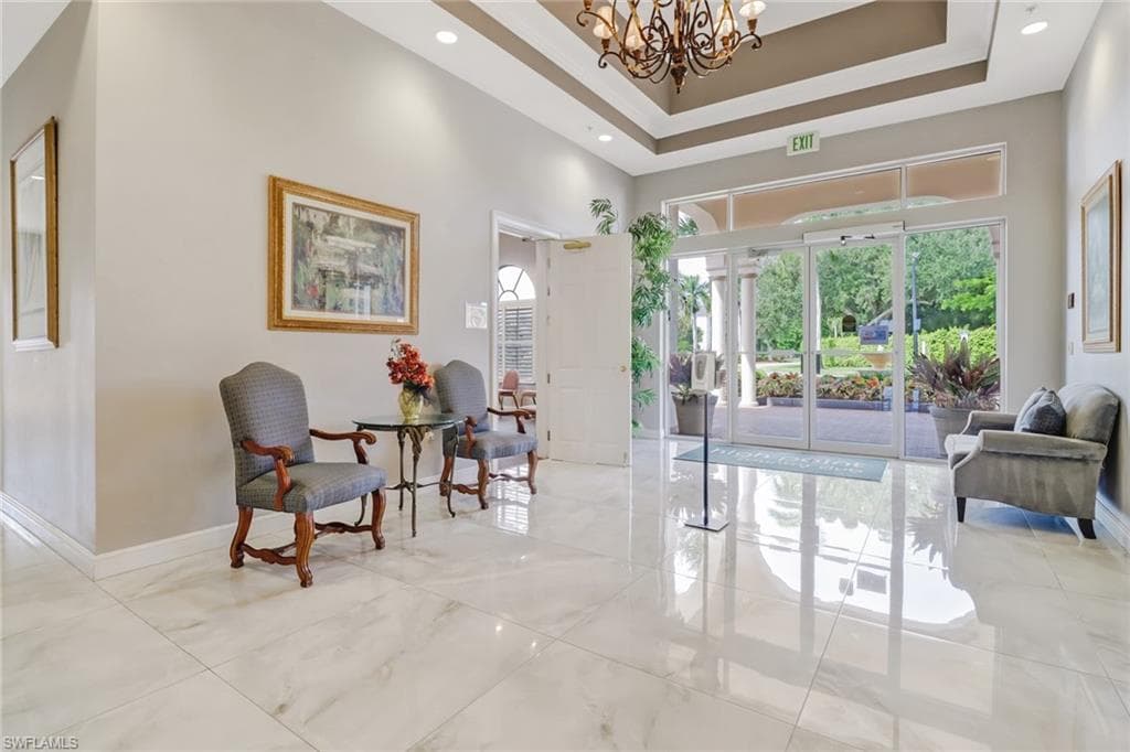 29 High Point Cir E 508, Naples, FL 34103-25